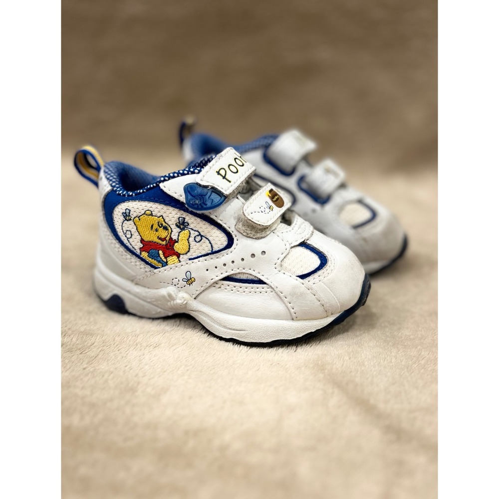 Vintage 90s Disney Winnie The Pooh Baby Shoes Toddler Sneakers Smartfit Size 4